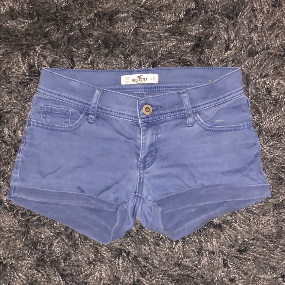 Hollister blue denim shorts size- 00/w23